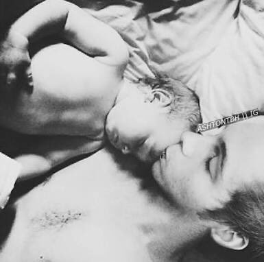 WYRFiveSOS's tweet photo. Would you rather:

RT: Daddy Luke
FAV: Sugar Daddy Luke https://t.co/VCwzDkOPCn