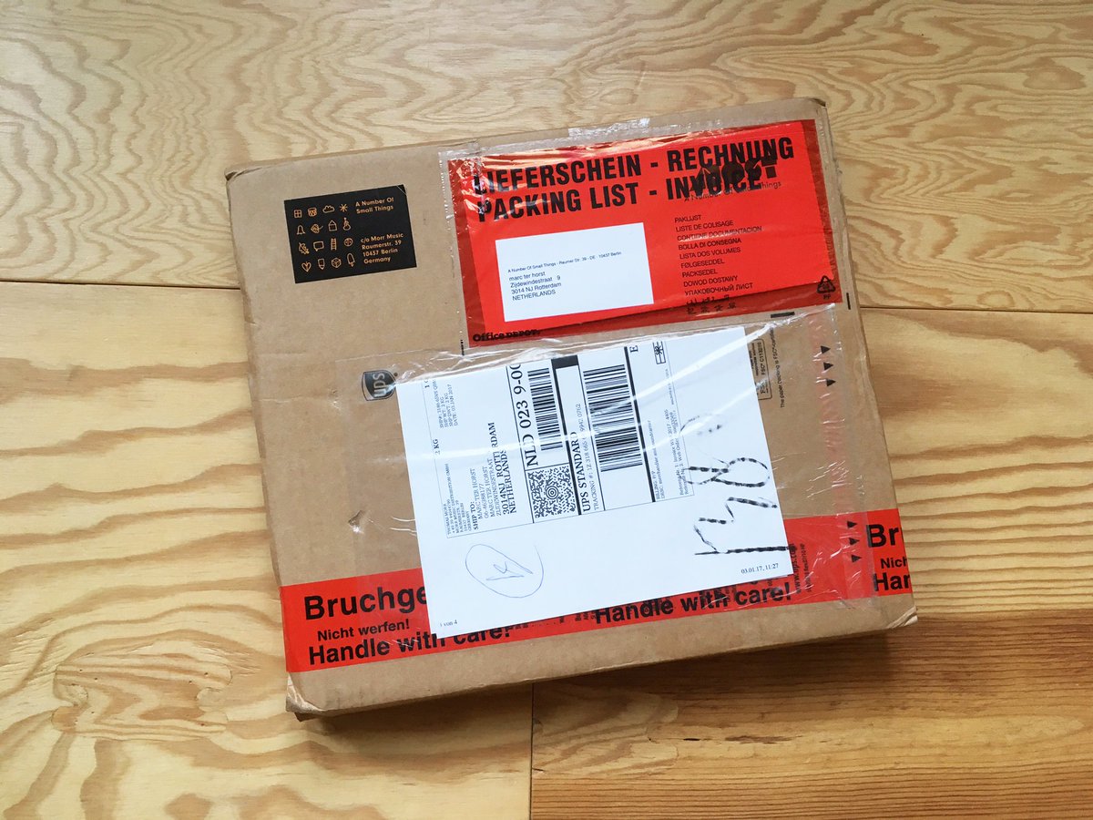 Mrctrhrst's tweet image. Yesss . . . good way to start the weekend!
a number of small things
speedy delivery @anostnet
#vinyl #isan #morrmusic #berlin
