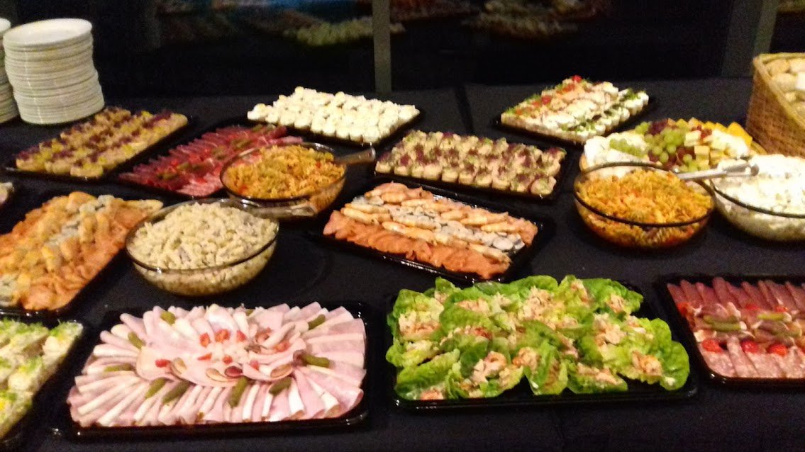oak_star's tweet photo. The fantastic #newyeareve #buffet from #oakstar #weddingreception #weddingcatering #celebration #party #barnsley #wedding #foodporn https://t.co/LYWnAtEATZ