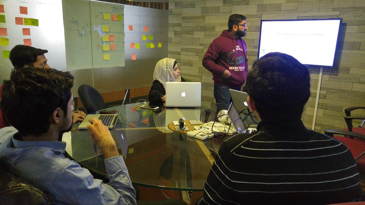 mobileconfiz's tweet image. Presentation on iOS beta testing via test flight by @hmohsin_786
#confiz #iOS #iOSCommunity