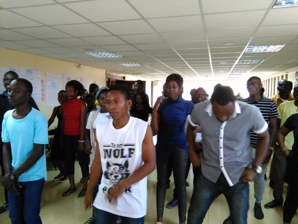 fbyaruhanga_'s tweet photo. #PEA2017 had first dancing session, dancing for social change #TeamMuliro @REACHAHAND https://t.co/aHGSDOdrDc