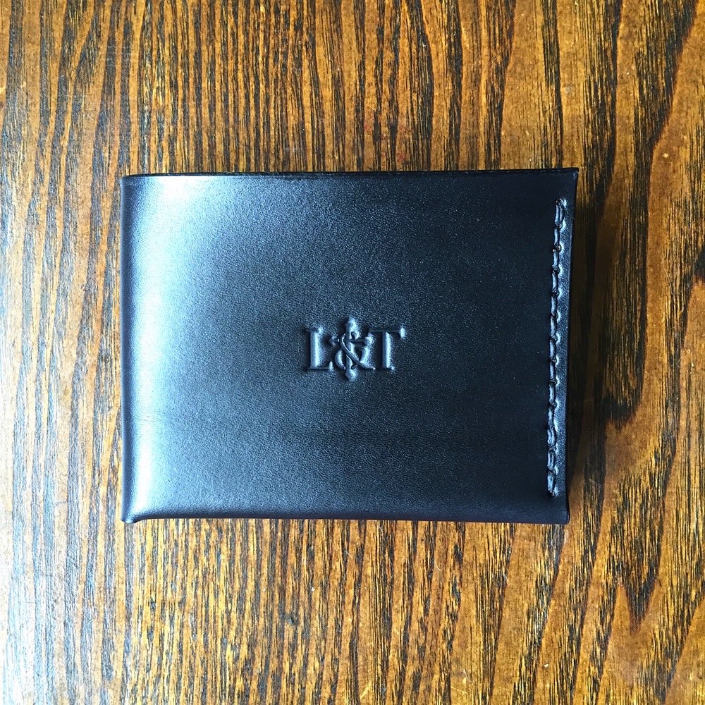 Leather_Thread's tweet photo. Our Anticuus Wallet is as minimal as it gets, helping you minimise your everyday carry. #RT #fashion #ootd #handmade #leather #wallet https://t.co/yXtW9j86BA