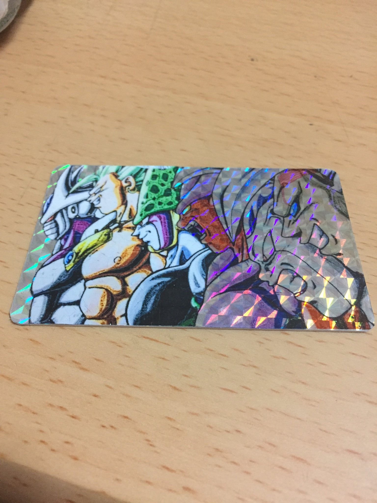 ひろ Kazushi0404 すみません 僕アナログで着色してるのでカラーペンが持ちそうにないんです この構図は最初の魔人ブウを大きく描かないといけないので ブウのベースの色のカラーペン消費が激しいんですよ Twitter