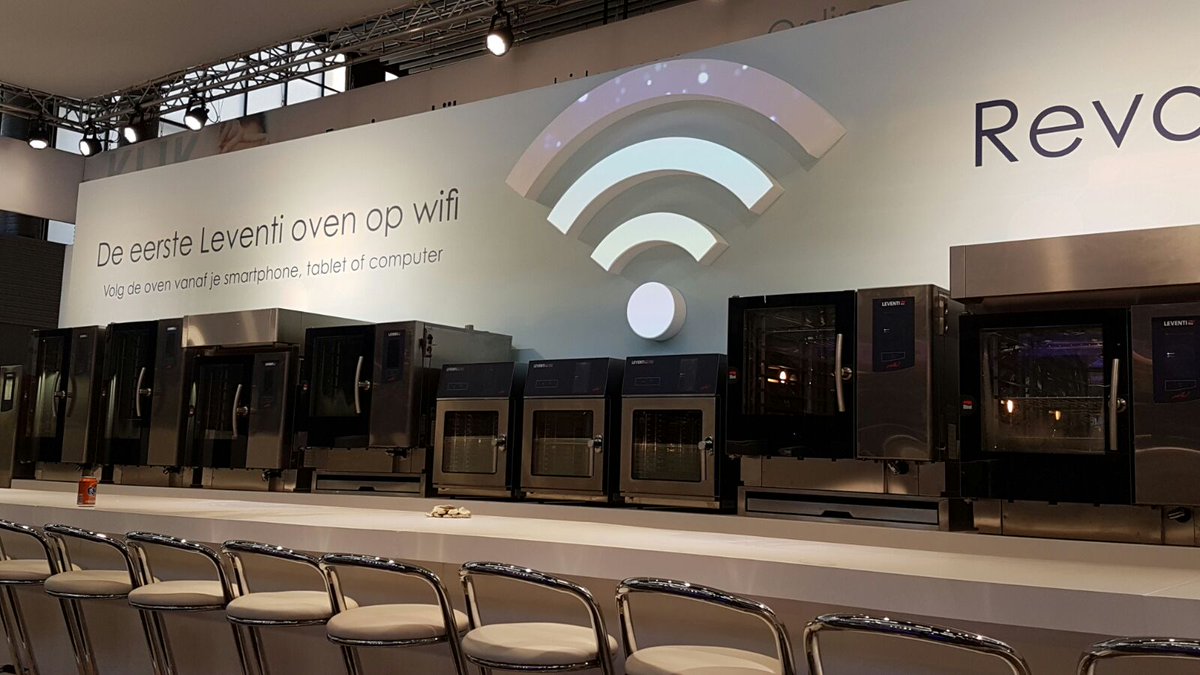 levensmiddleby's tweet photo. Ohhh ja, we zijn er klaar voor! @Horecava Vanaf maandag gaan we knallen! #horecava #levens #turbochef #desmon #leventi #pitco #cooktek https://t.co/h54mWNnmpH