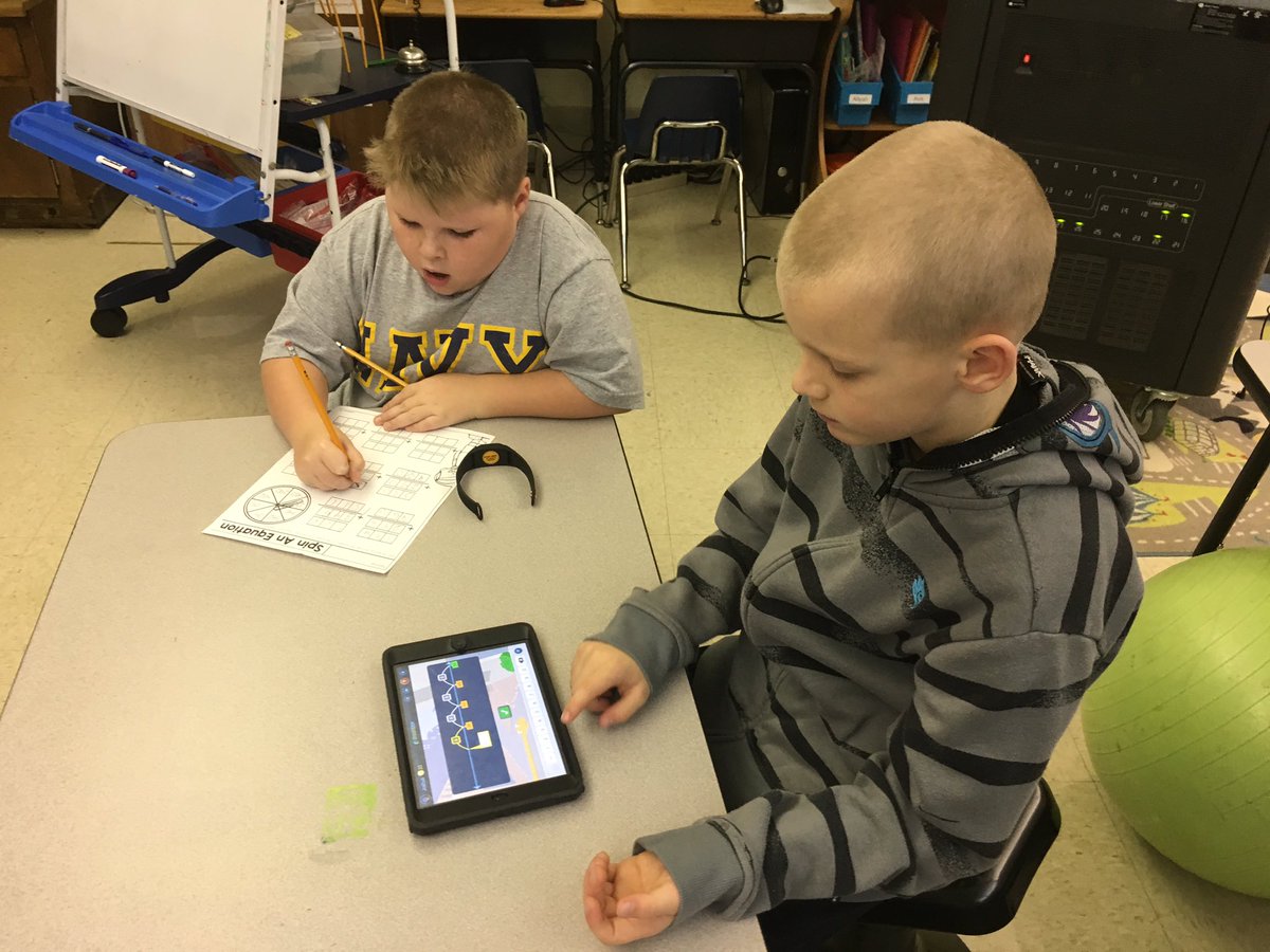 PreisigJessica's tweet photo. Achterhoff's Ss @CPSCrickets use @DreamBox_Learn for math practice while she pulls small groups #asd1 #supercrickets https://t.co/t4ezJoLy0D