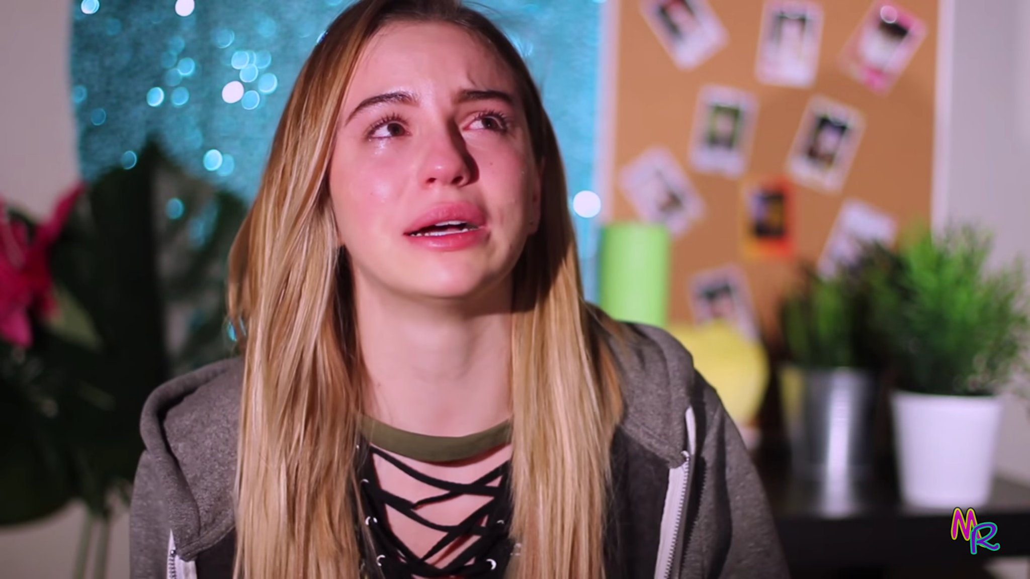 марьяна ро видео. плачь блогеров. плачущая марьяна. плачущая марьяна ро. марьяна ро плачет.