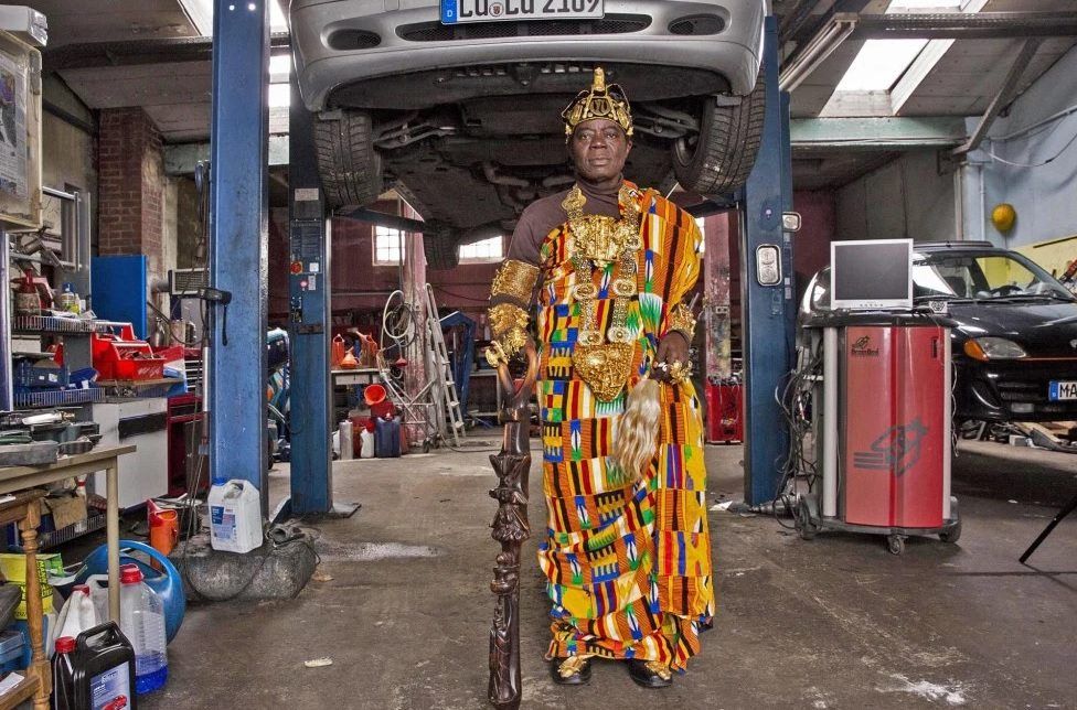 yblnigeria's tweet photo. FACT: Meet Ghanaian King HRM Togbe Bansah who works as a mechanic in Germany and rules his people via Skype. He visits his kingdom monthly . https://t.co/onBqKA168t
