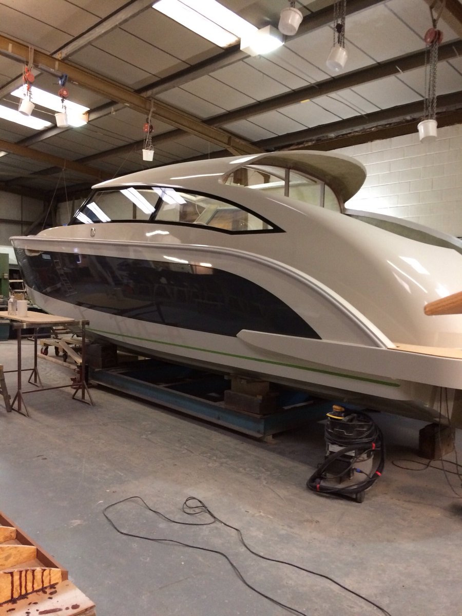 Nigel Bennett #motorboat#MBYachts #Shillingstone