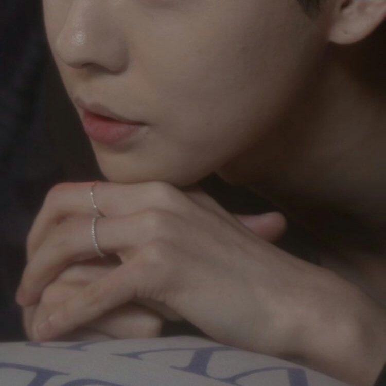 winnerhands's tweet photo. ART #jinwoo #WINNER #위너 #진우 #WinnerHands https://t.co/ViKO9HRK5b
