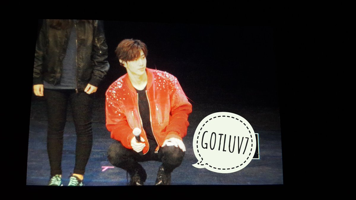 GOTLUV7's tweet photo. 170106 Taipei Fan Meeting Preview

#TURBULENCEintaipei #GOT7 #GOT7inTaiwan #갓세븐 #Mark #marktuan #마크 @mtuan93 https://t.co/5w2HnftnsC
