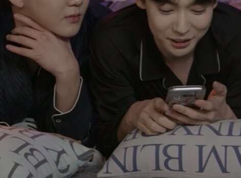 winnerhands's tweet photo. jinhoon 💕💕 #Jinwoo #Seunghoon #WINNER #위너 #WinnerHands https://t.co/I8YMQsvL2H