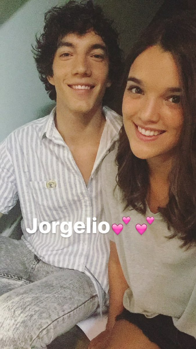 DelfiAlzamendiG's tweet photo. Con uno de los mejores te quiero amigo 💖 @RamiroPonceGa https://t.co/6q4Hqj2TDF