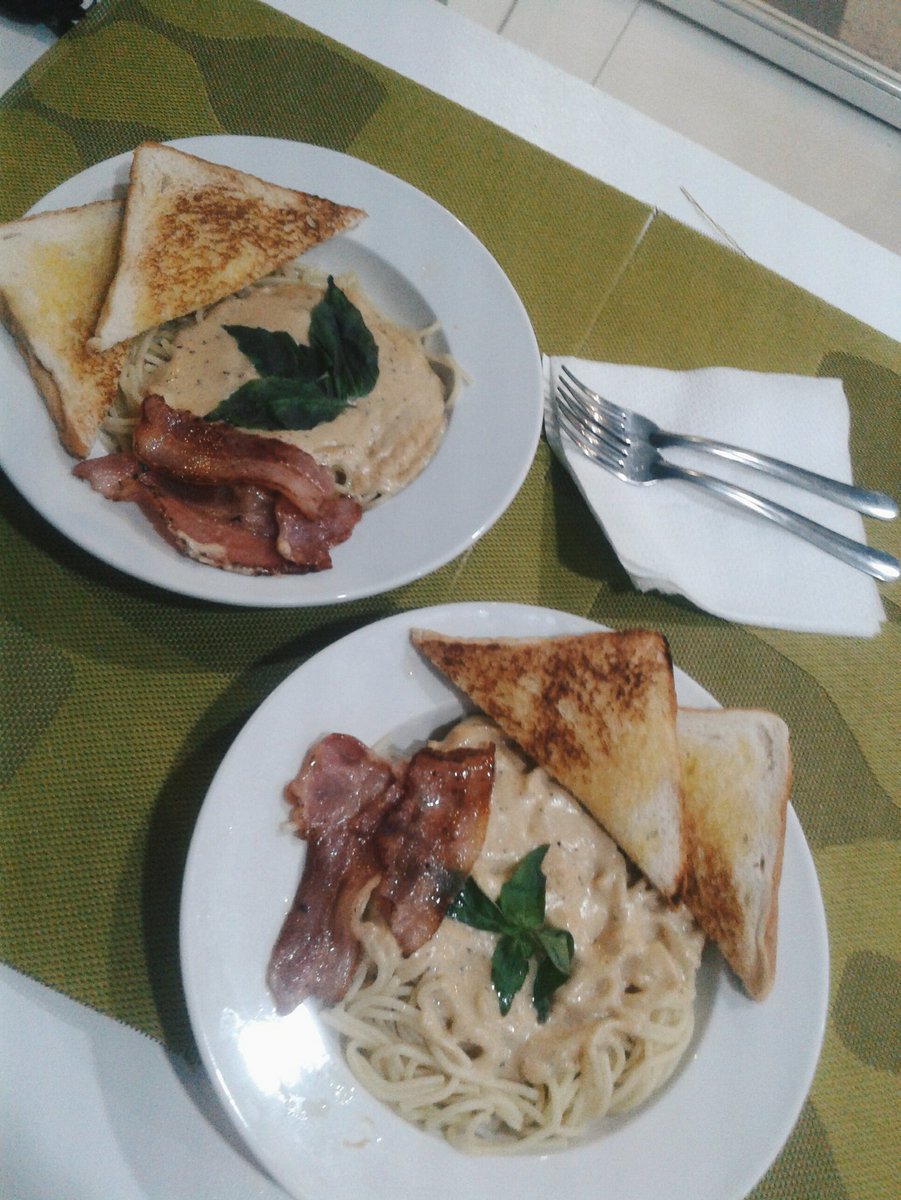 nhevsss's tweet photo. Celebrating cause it's FRIDAY horaayπ
p.s : #JOYANNA ππ @yannarceo https://t.co/hRHk1jggc9