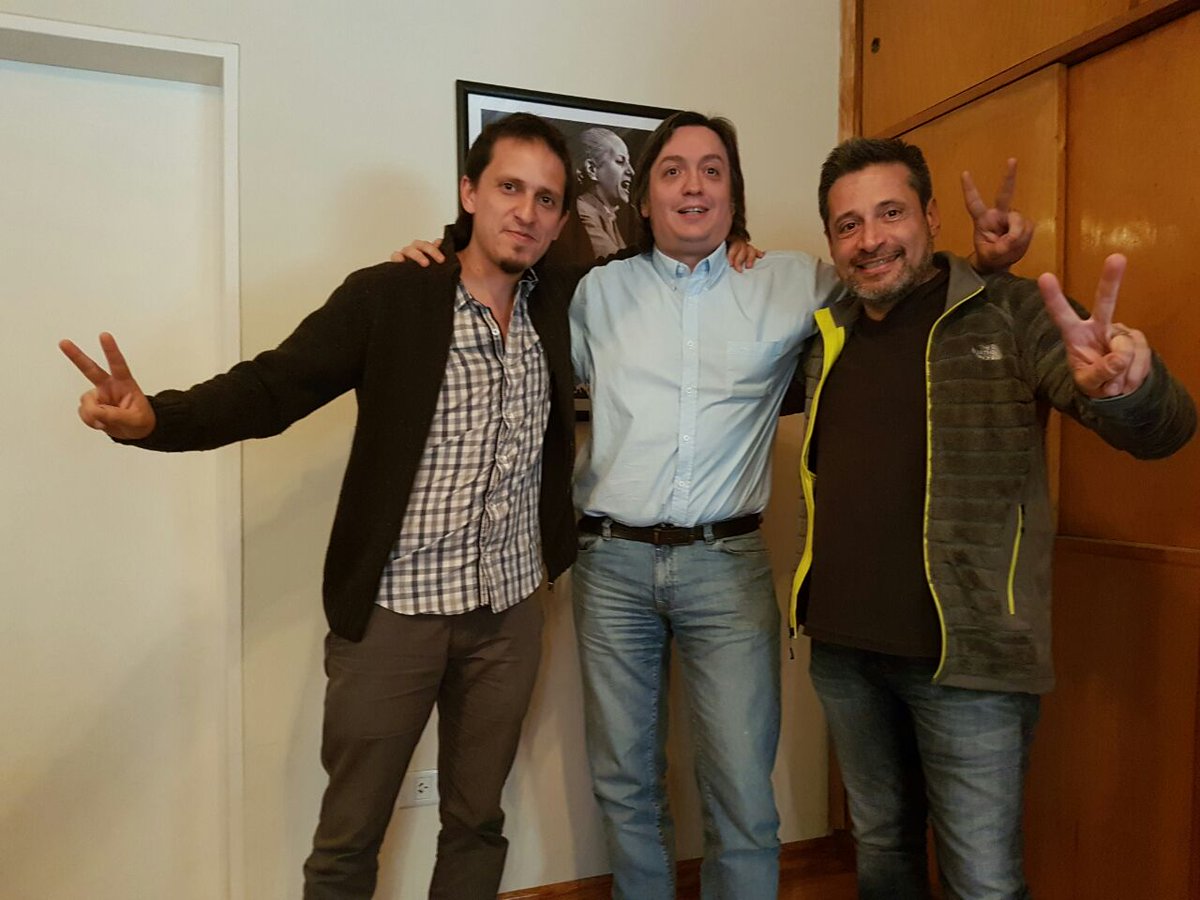 JorgeMenesesOK's tweet photo. Ayer los compañerxs d #PeronismoXLaCiudad compartimos 1 jornada d militancia con @CFKArgentina y @maxicKirchner y homenajeamos a Néstor. https://t.co/DmdoE0PYun