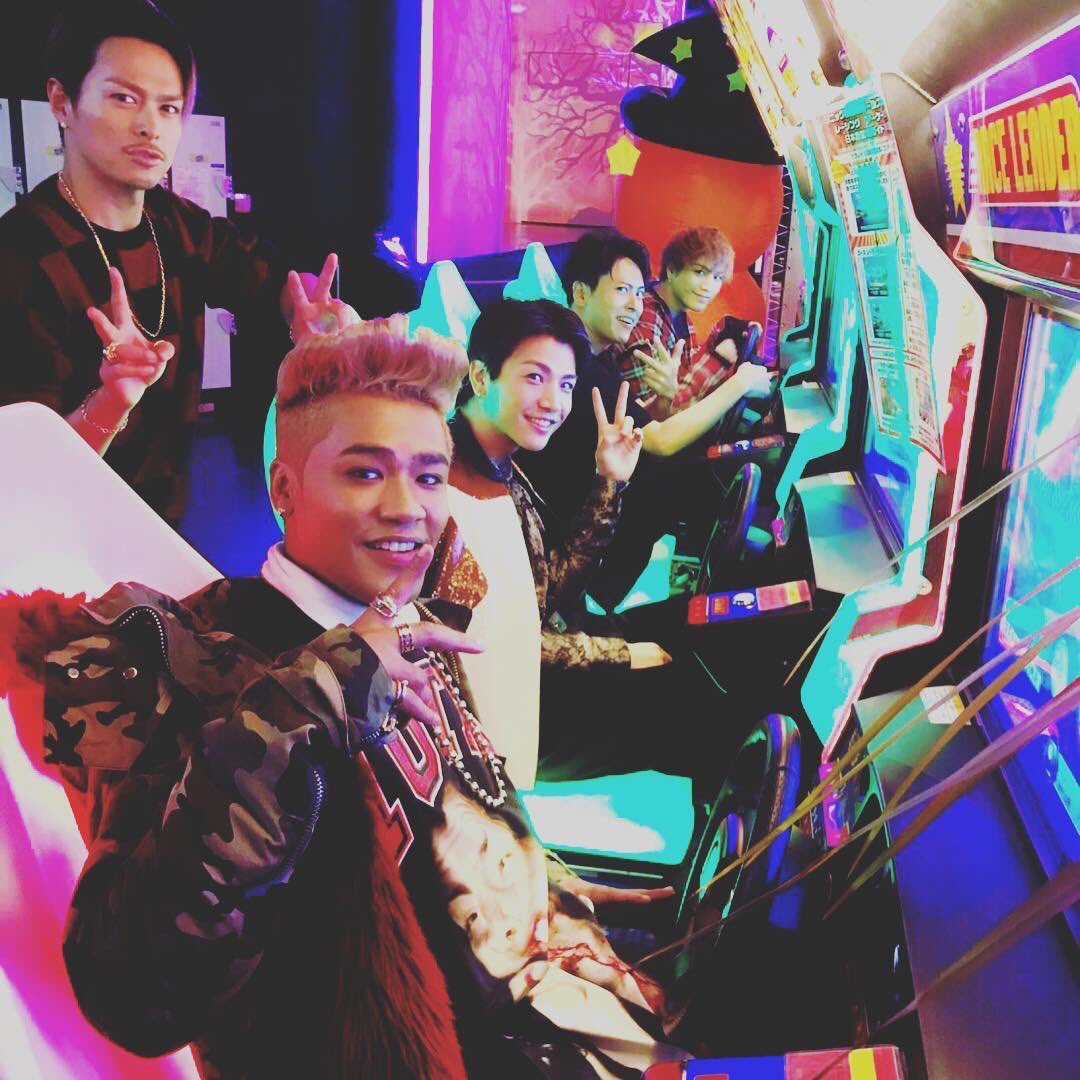 tty_LDH__'s tweet photo. やってみます！

三代目 J Soul Brothers 

0RT→だれ？
50RT→見覚えあるかも
100RT→ EXILE系かな？
150RT→歌しかわからないなぁ
300RT→神

#RTした人全員フォローする https://t.co/dwds0QEOGk