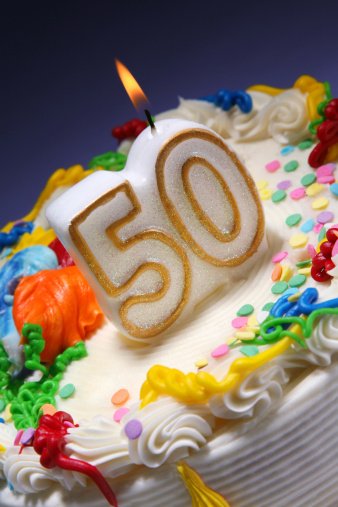 Come along to Middleton hall on the 22 Jan at 2pm for the cutting of the official #MK50 Birthday cake.  ow.ly/mOK3307K8ME #FreeCake