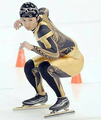及川佑