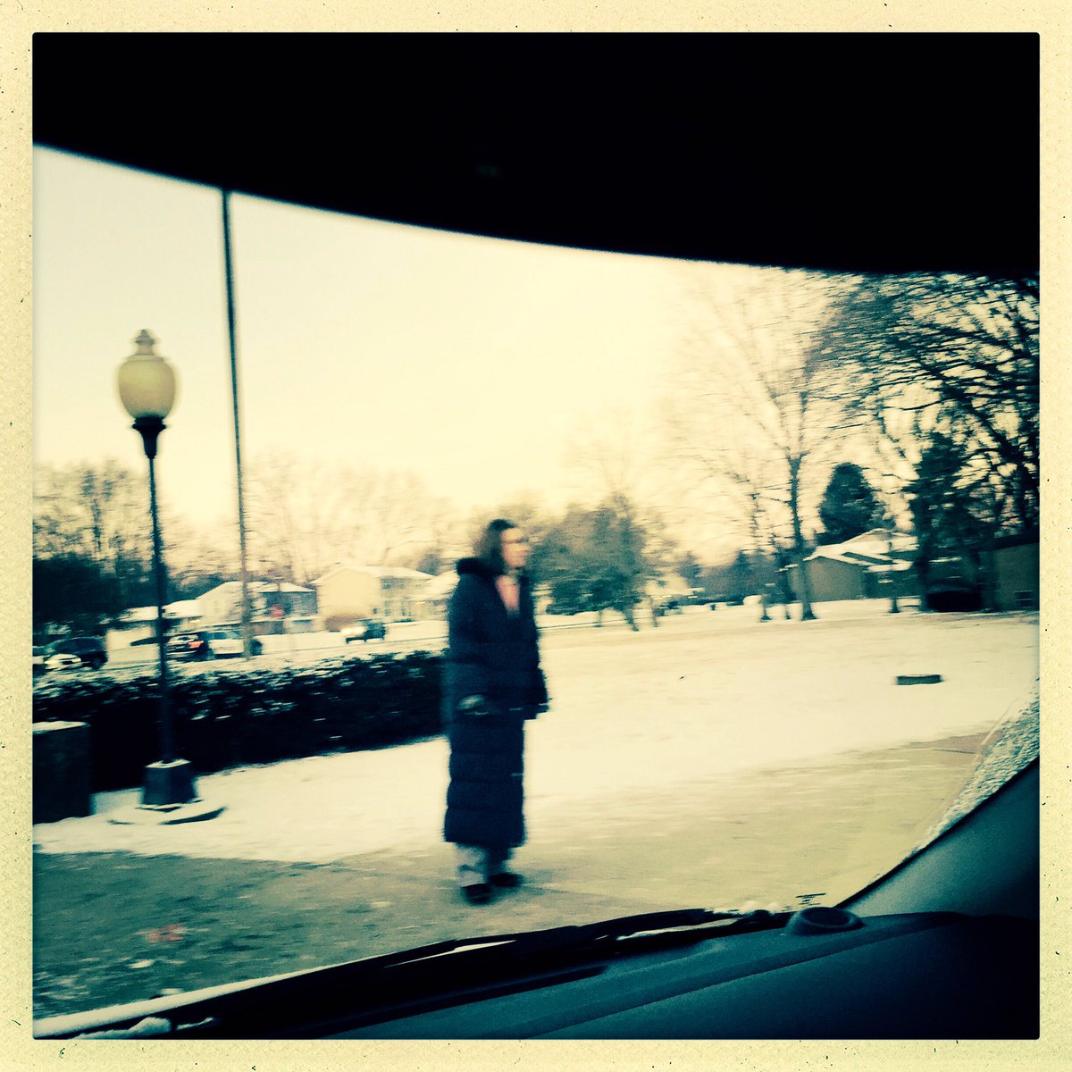 brooksidepta's tweet image. 5 degrees and Principal Wielinski greeting students, as usual,  at drop-off #shecrazy #thatscommitment #itsworthit @BrooksideBcats1