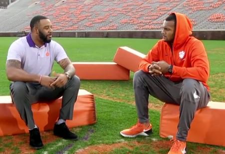 ClemsonTigerNet's tweet photo. WATCH: Tajh Boyd interviews Deshaun Watson: https://t.co/0Kw8z29Dyo #Clemson https://t.co/8nkBtYwI5D