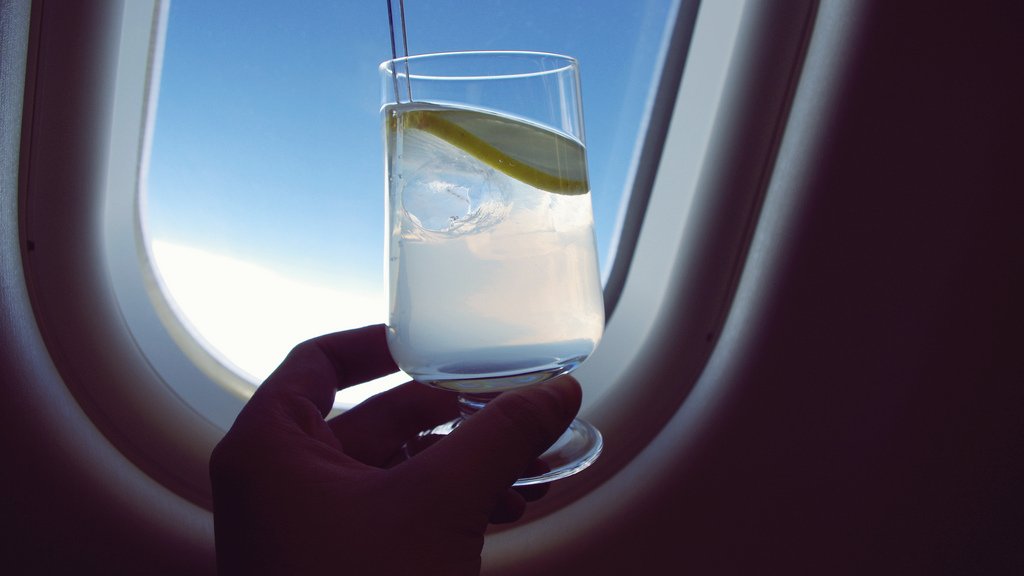 PaidWhenDelayed's tweet photo. What are the most #stolen items on board? Today;s #blog investigates:
 https://t.co/5hXYHTS8MM

#flight #jetset #firstclass #etihad #blanket https://t.co/rrRKFAfPgF
