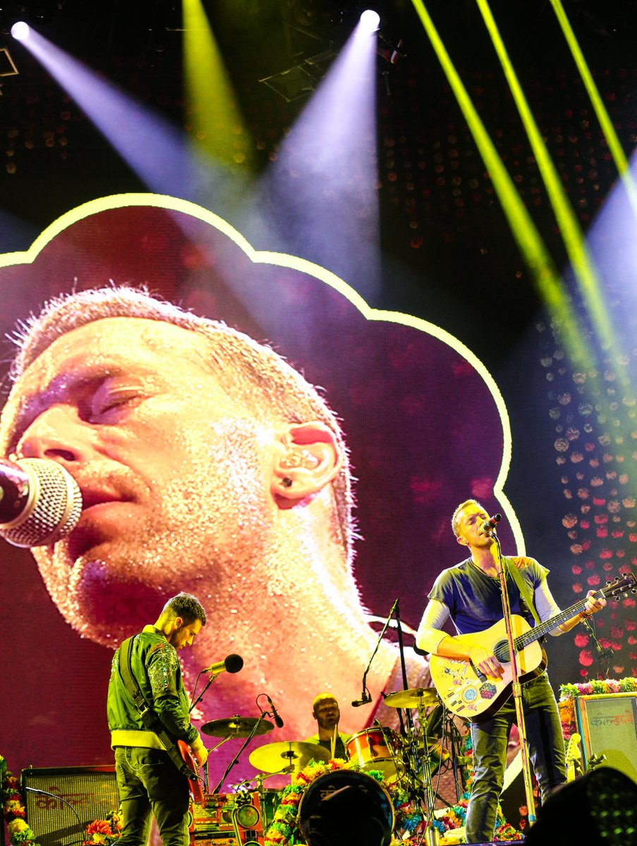 Exciting new year for CT – 2 of the worlds highest profile NYE - London &amp; UAE + saw our parent #Avesco complete with #NEPInc. #coldplay