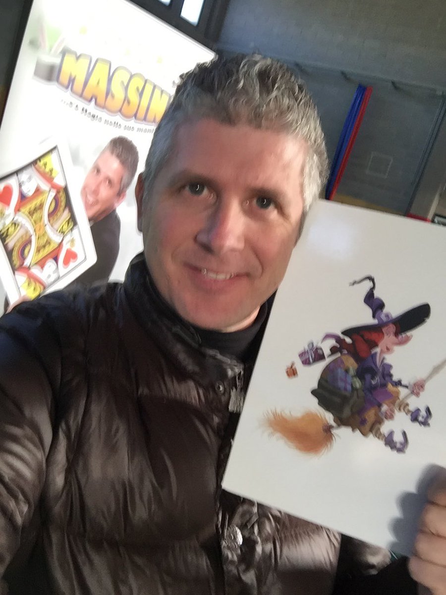 Pronto con la mia 'socia' 🔥<a href="/massinimagic/">Alessandro Massini</a> #magia #befana #soloxnumeri1 #top