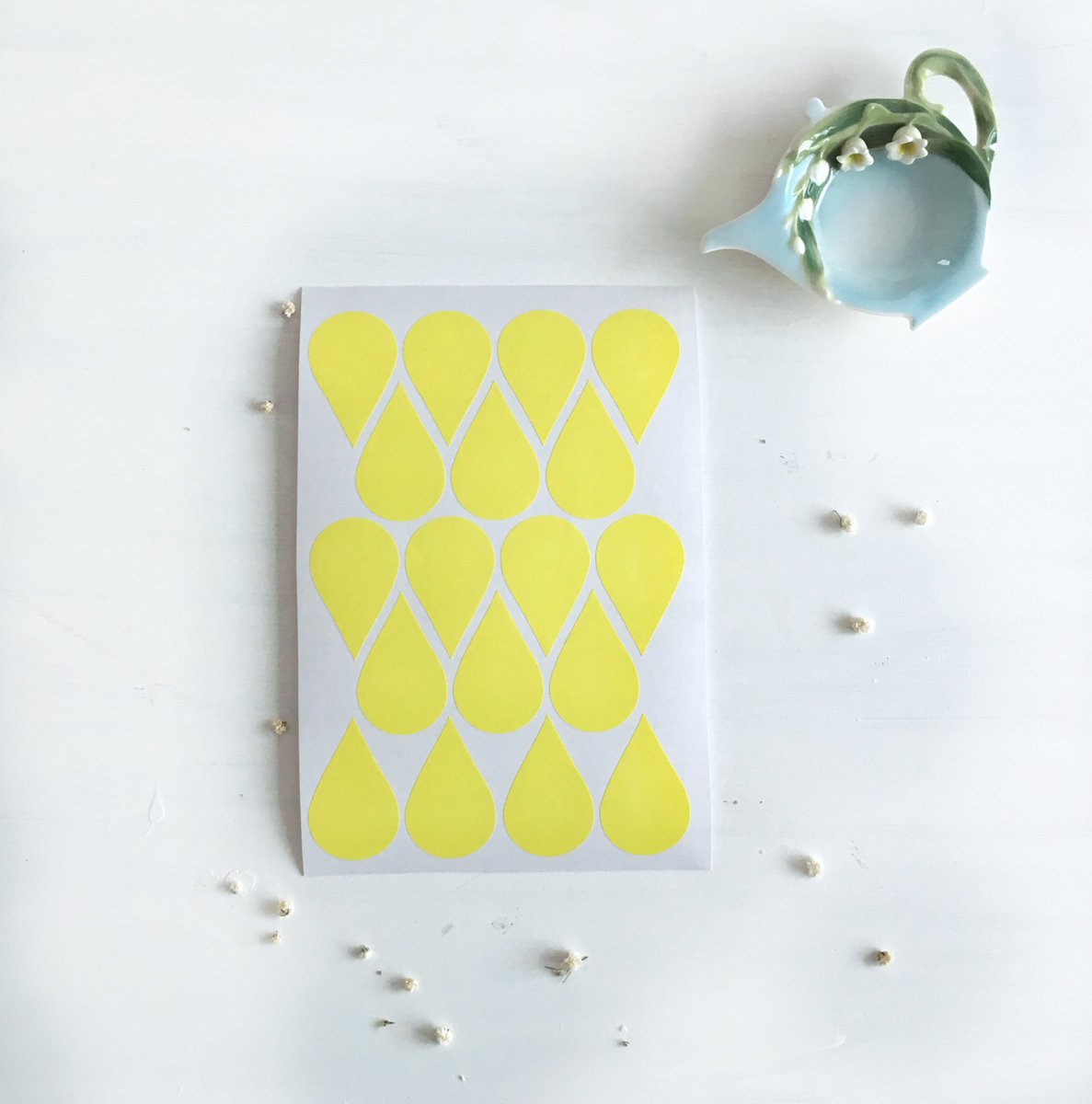 Happy_Stickers's tweet photo. Sunshine please! #drops #stickers #vinyl #yellow #DunLaoghaire https://t.co/e54EJUsnyb