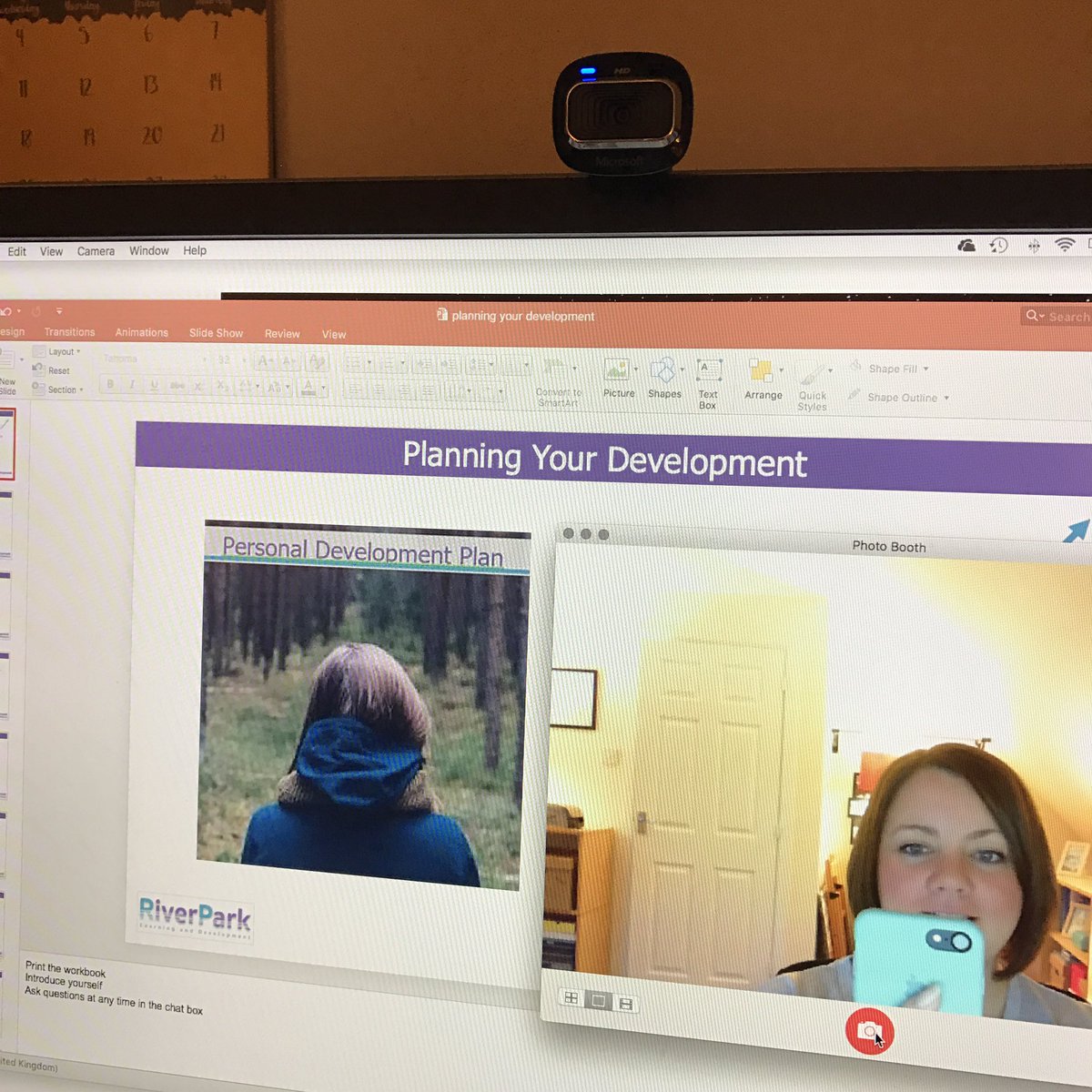 TheLearningBird's tweet photo. Preparing for next week's Webinar while having some lunch #csmphotofriday #planyourdevelopment https://t.co/YkvWIGs6Df @CreationSocialM https://t.co/iWNmr93mjn