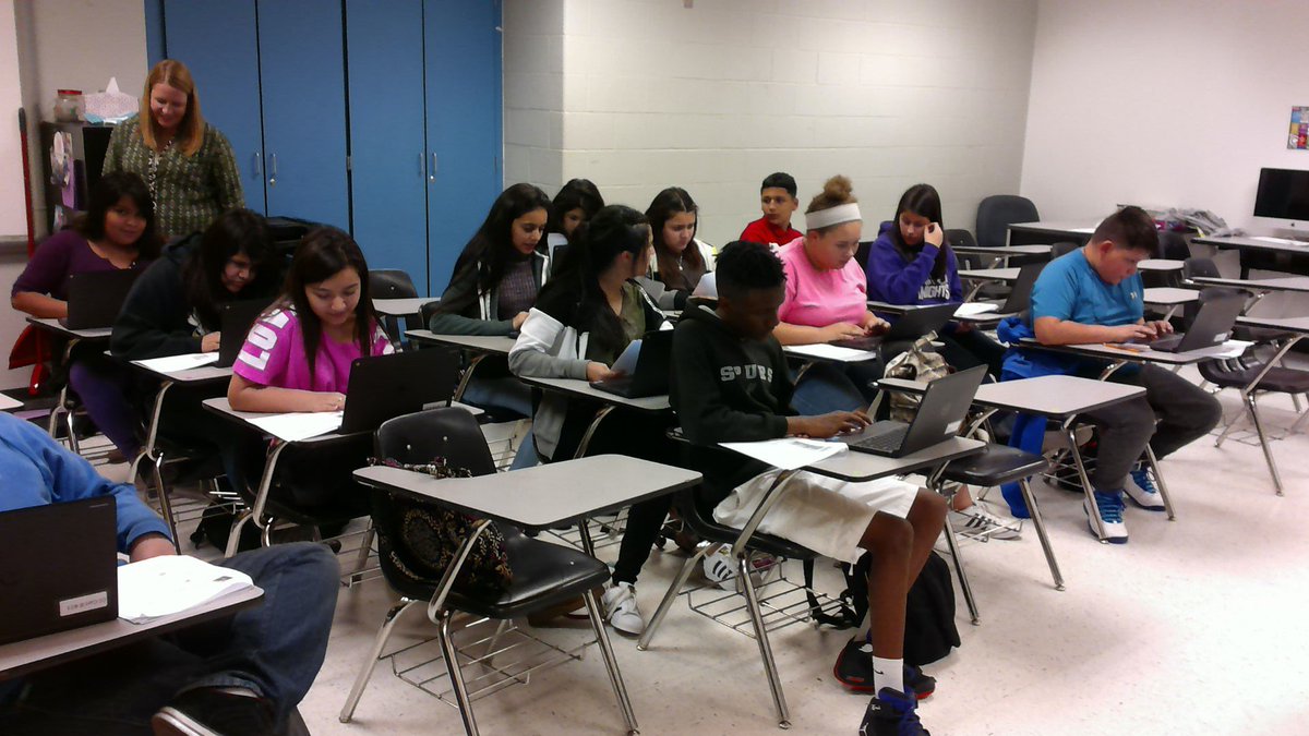 compscienceec's tweet photo. More @scratch coding today! at @LegacyECISD. Thanks to @KristenHohn for inviting us!!! #ECHourOfCode @ECISDtweets @ECISD_CTE https://t.co/QL60os1kS8