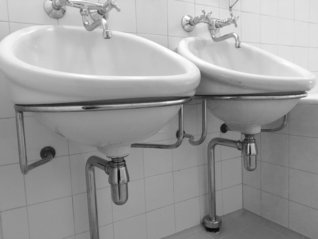 SOTIRIOSCORP's tweet photo. #alvaraalto sinks for his house. Originally designed for #Sanatorium at #Paimo https://t.co/ixCEo4x7Gs