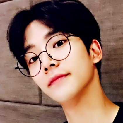 hyohwa0215's tweet image. 안녕하세요. 선우 주 뒷사람 효화에요!

많이많이 와주세요...

@DODAM_DPHS2