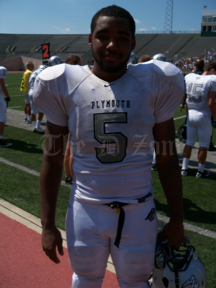 TheD_Zone's tweet photo. Very devastated to hear former Plymouth RB Donte Fox has passed away.  Had a tremendous attitude &amp; will be missed.
https://t.co/iZOzbw6G20 https://t.co/FNHcJMs4ER