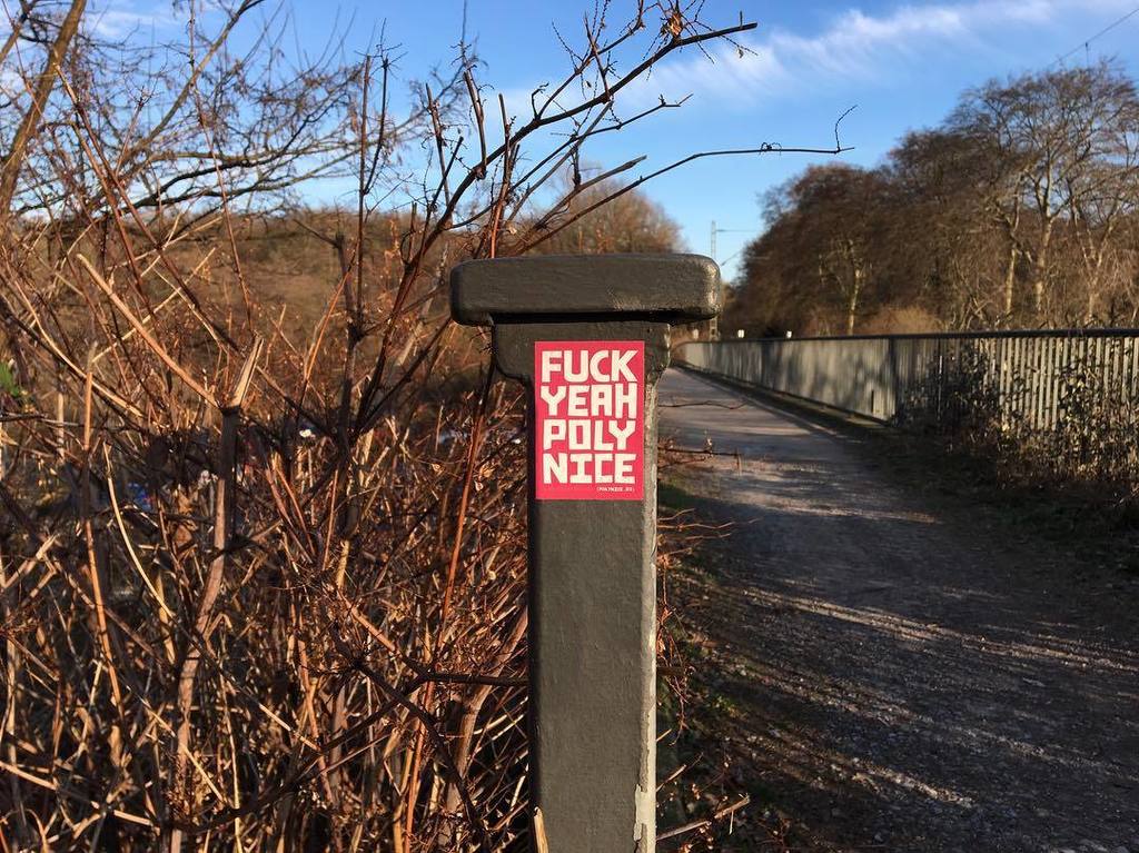 polynice_de's tweet photo. #fuckyeah #polynice #sticker #urbanexploration #pink #instadaily #ig_shotz #igotthis https://t.co/n13jvIyx4H https://t.co/2uvs9bEFCV
