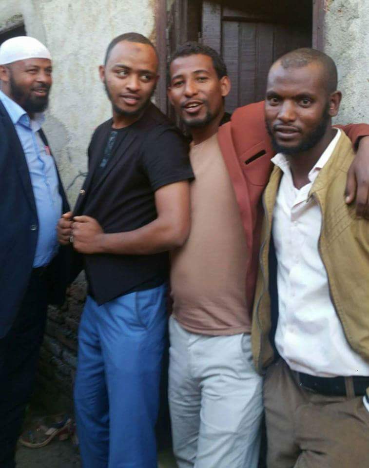 eeeman4082's tweet photo. አልሀምዱሊላህ
ጀግናው ኤልያስ ከድር  ሁላችሁንም እኳን ደስ አላችሁ

ጥያቄችን ሳይመልስ ትግላችን አይቆምም!!!!
 #ድምፃችን ይሰማ! https://t.co/K8yocqOw7L