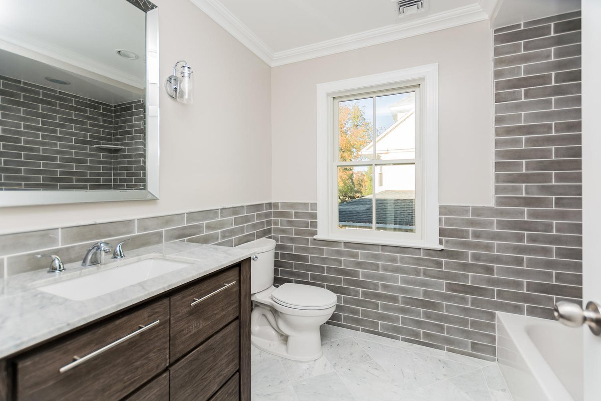 KOCONSTRUCTION3's tweet photo. #Pelham
#NY
#WhiteCarreraMarble
#TeakVanity
#DoubleGlazedBrickWallTiles
#KODIDTHIS
#PELHAMMANOR
#PELHAM
#NY
@PelhamWeekly 
@PelhamPatch https://t.co/5odVjD4IPu