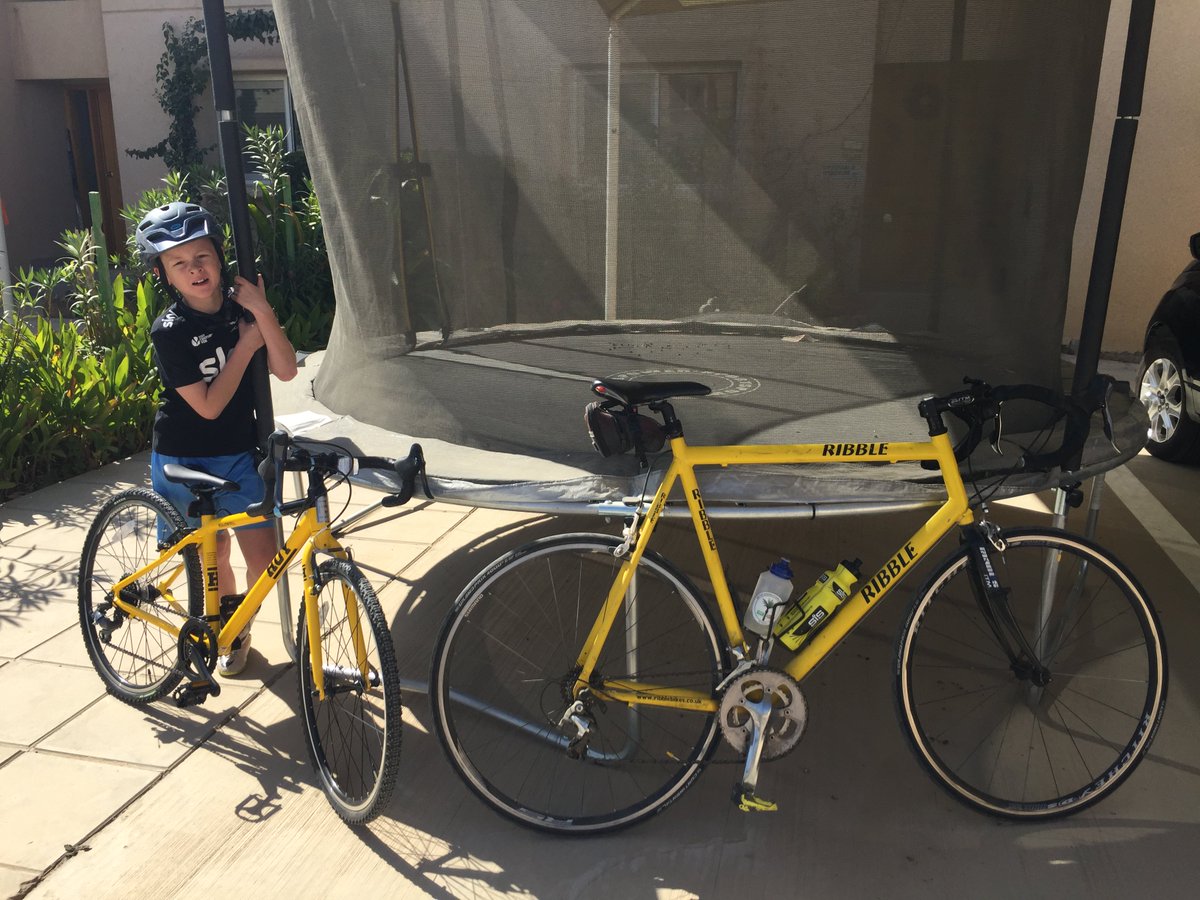 chrisflintoff's tweet photo. New cycling partner, matching bikes. @teamAJEplus1 https://t.co/ilvnEwJYC1