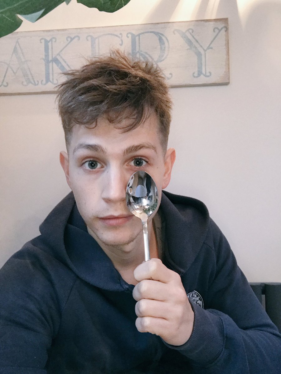 TheVampsJames's tweet photo. Arrived at such a beautiful home for a few days. 'The Wilds' in Wales. What a treat. @uniquehomestays now for soup. https://t.co/HmkKoniLZ9