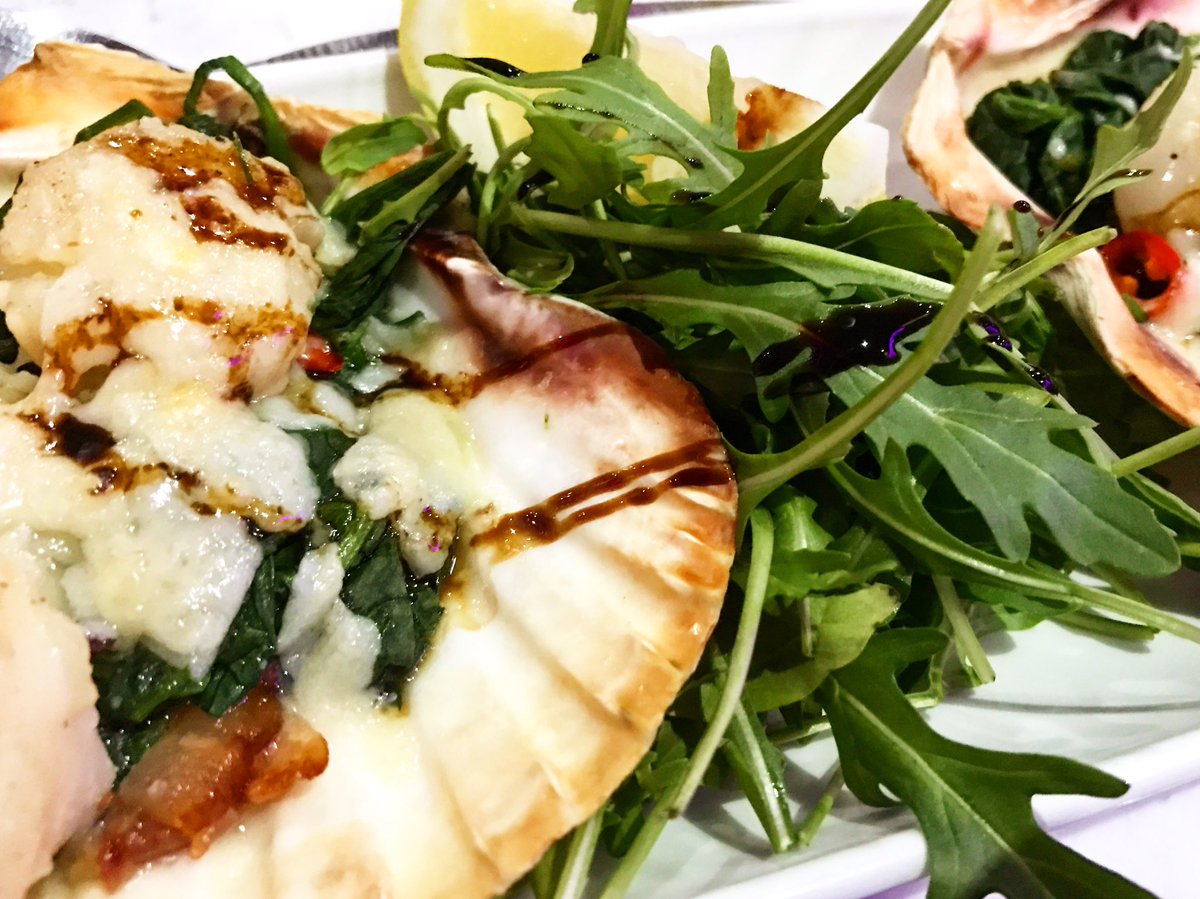 Who says you can't have a decent feed in #shakeywakey ? <a href="/Capri_wakefield/">Capri Restaurant</a> was belting! <a href="/beardmeatsfood/">Beard Meats Food</a> <a href="/matty2stone/">Matthew Healy</a> one for the list!!