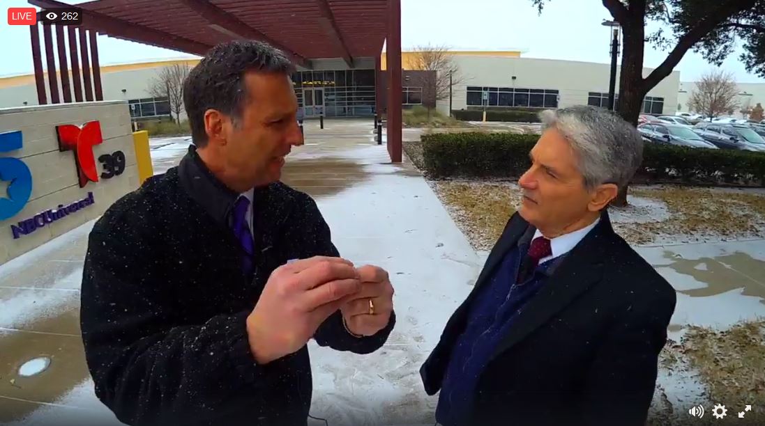 NBCDFWWeather's tweet photo. It's snowing at the NBC 5 Studios -- Watch @DavidFinfrock and @RickMitchellWX on Facebook Live https://t.co/c6w5qWUDq7 #NBCDFWSnow https://t.co/bvnUZSOaub