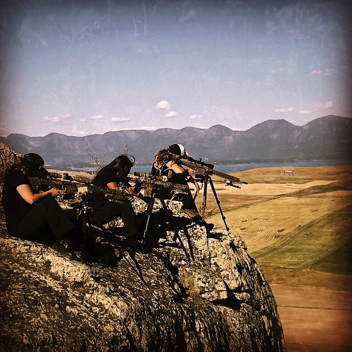 KristyTitus's tweet image. Me &amp;amp; my girls @FalkorDefense Melinda &amp;amp; @MaxOrdinate Rei doing what we do! #runyourgun #falkorfriday #rangeday #longrange #teamcabelas #2a