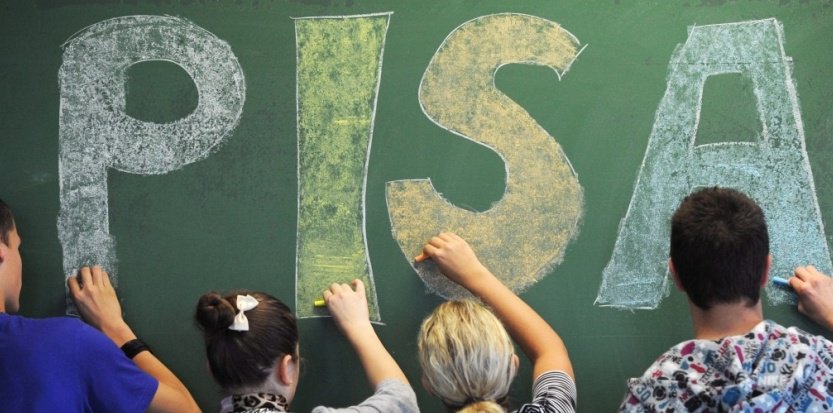 NWLyceum's tweet photo. Les français, des élèves moyens... 
Comment rendre le système éducatif français plus performant ? https://t.co/oG0ExhqFj5 https://t.co/UVN7zsLfkt