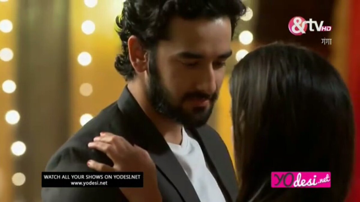 13_bungaa's tweet image. @v_vishal13 @Aditidevsharma
#Sagar #Gangaa #SaGa
Finally we got it in real 😍😘💃😄