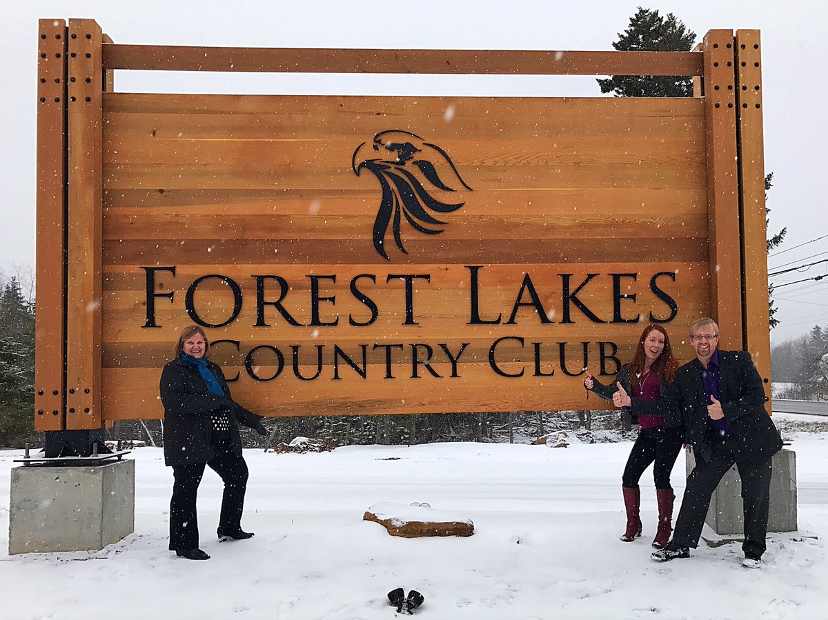 Advocate1891's tweet photo. Phenomenal day at @ForestLakesNS !#buildngcommunity #sustainable #golfns @jacknicklaus @jillhx @FFiander @PublisherMGP @LisaDecorista https://t.co/1dNC6YnDvc