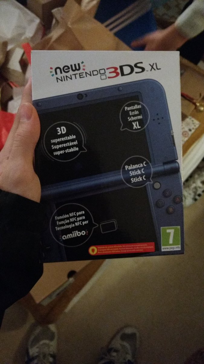 pavrogold's tweet photo. @NintendoES #NintendoReaction Ahora puedo comprarme el Xenoblade. Otra vez. https://t.co/6QOoM3XTRp