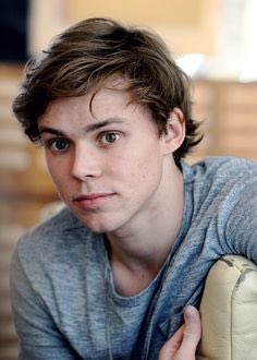 MAJESTYMlNAJ's tweet image. Ashton Irwin appreciation tweet✨