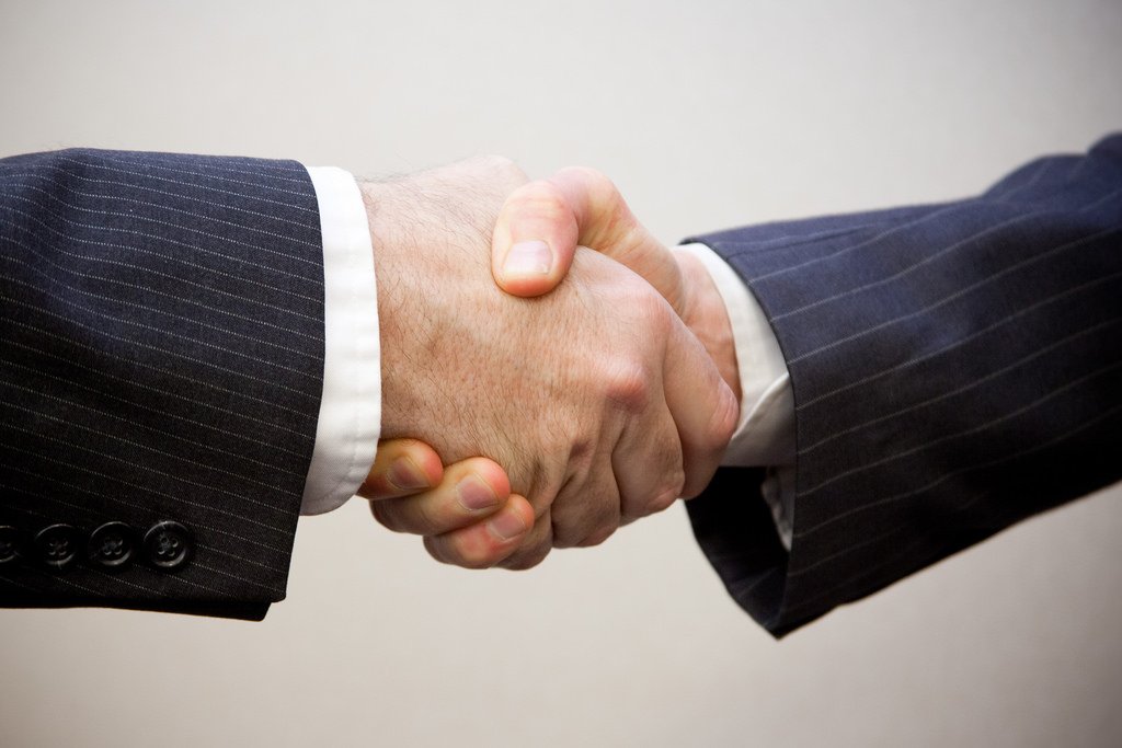 Holding out for a #pharma M&amp;A rebound in 2017? It may be a while...bit.ly/2ioDput