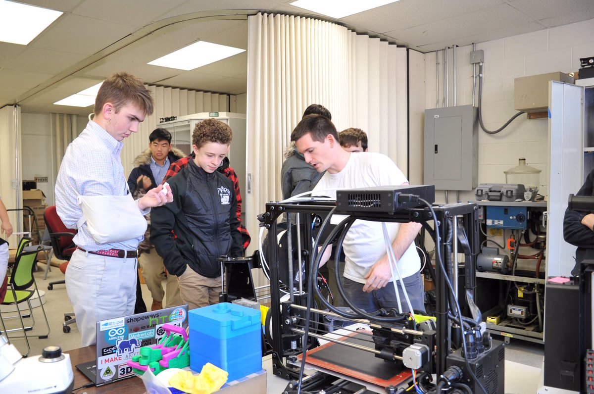 avonoldfarms's tweet photo. Thank you @UConn for sharing your expertise in all things 3D printing! #CAD #3DPrinting https://t.co/jrqnMzHm21