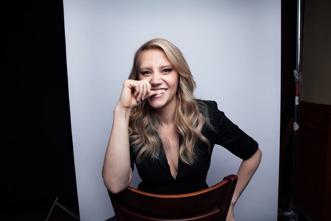Happy Birthday to this amazing, funny & talented lady, Kate McKinnon  