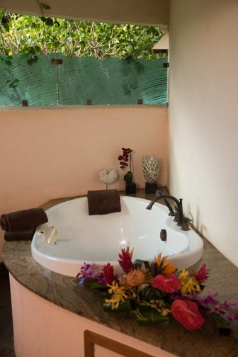 SpaBlackRock's tweet photo. Happy Aloha Friday! Relax in one of our garden tubs after a #massage! #maui #mauispa #spamaui https://t.co/v8nOMMQPtC
