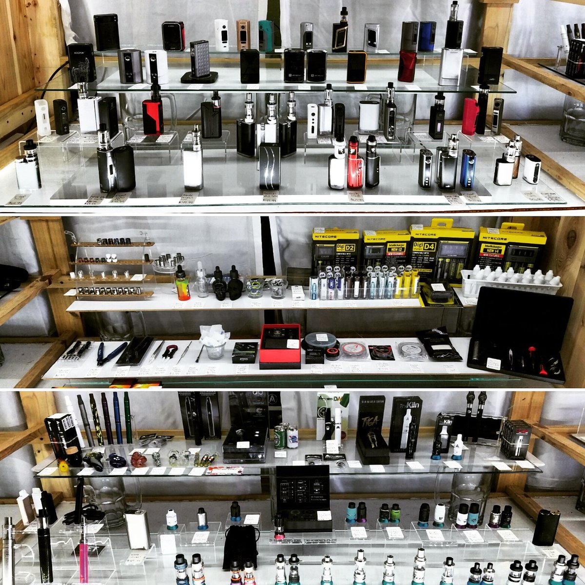 NomadVapes's tweet photo. Hey guys! Come and check out our remodel display case! #vapepresso #smokalien #eleaf #aster #vapelife #reuleaux23 #wismecrx #gpriv #wotofo https://t.co/BCNqZ0Evrn